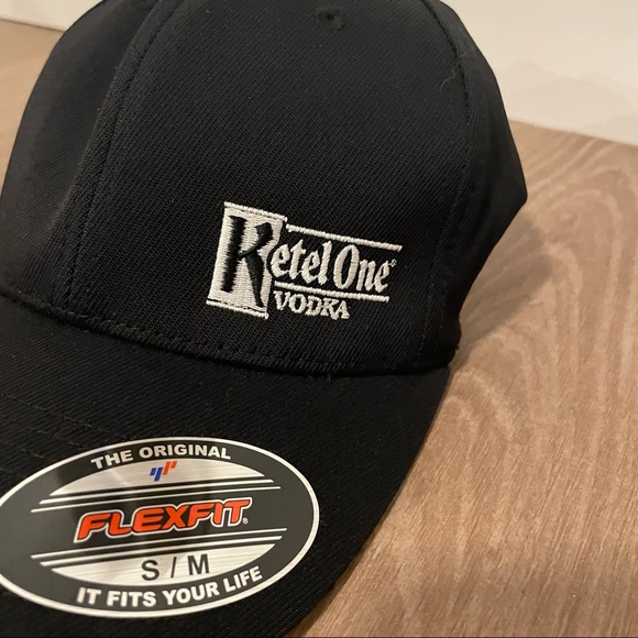 Ketel one vodka hat black - Picture 2 of 4